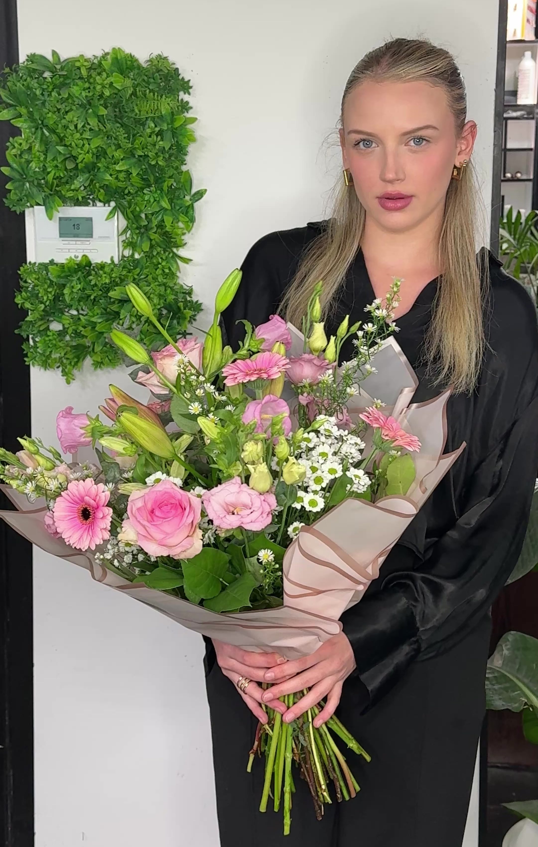 Veldboeket wit met roos